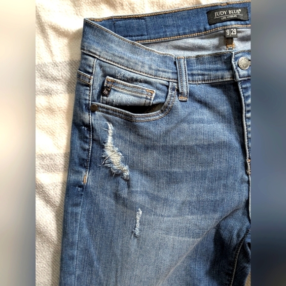 Judy Blue Women's Boyfriend Jeans in Blue 9 - Picture 3 of 14